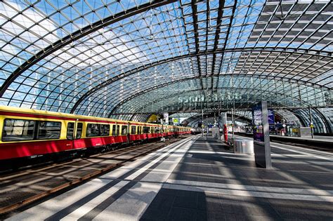 Die einreise in die slowakei ist für staatsbürger aus deutschland, österreich und der schweiz ohne visum möglich. 24 Stunden Betreuung: Corona Einreise Österreich | Care+