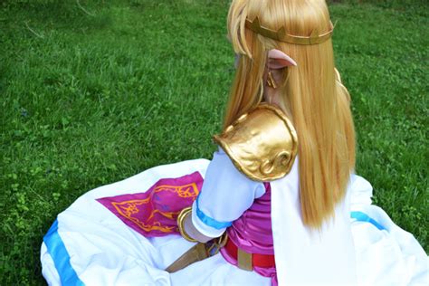 princess zelda a link between worlds cosplay