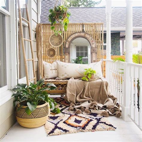 34 Beautiful Front Porch Decor Ideas With Bohemian Style With Images Front Porch Decorating
