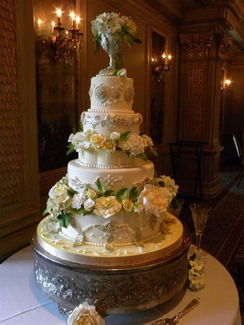 Meleas Victorian Cake Victorian Wedding Cakes Luxury Wedding Cake Pretty Wedding Cakes
