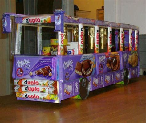 Und die machen's einem immer besonders schwer in sachen geschenke für männer. Süßigkeiten Bus | Geschenke basteln, Geschenkideen, Geschenke