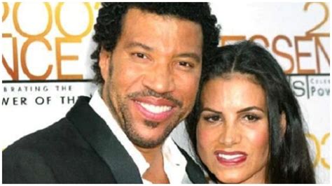 My wife is thinking of divorce. Diane Alexander, Lionel Richie's Ex-Wife: What Is She Doing Post-divorce?