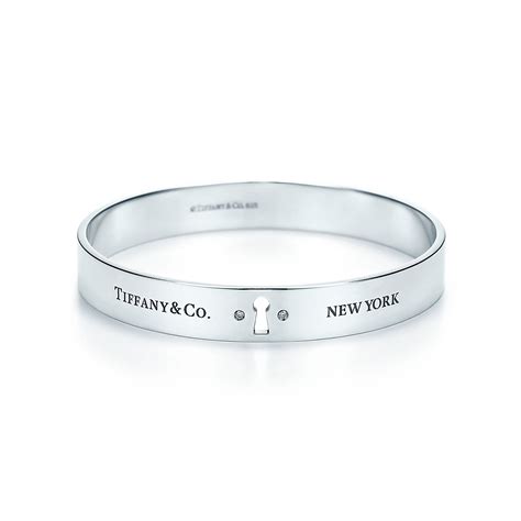 Tiffany Locks Narrow Bangle In Sterling Silver With Diamonds Medium