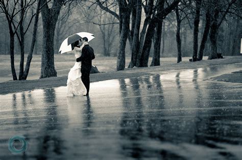 Cute Hd Love And Romance Pictures Of Couples In Rain Entertainmentmesh