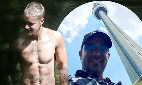 justin bieber s dad once again gushes over the size of his son s penis daily mail online