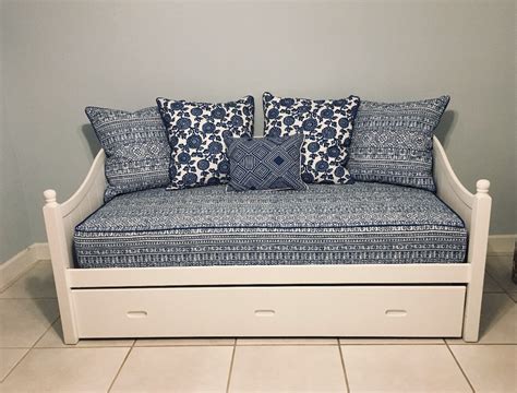 Consider a fitted mattress cover if your daybed will be used primarily for lounging. Fitted Daybed cover with CORDING/PIPING in twin, twin xl ...