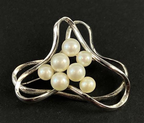 Lot Vintage Mikimoto Sterling And Pearl Brooch