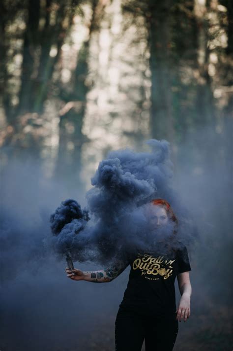 Forest Smoke Pictures Download Free Images On Unsplash