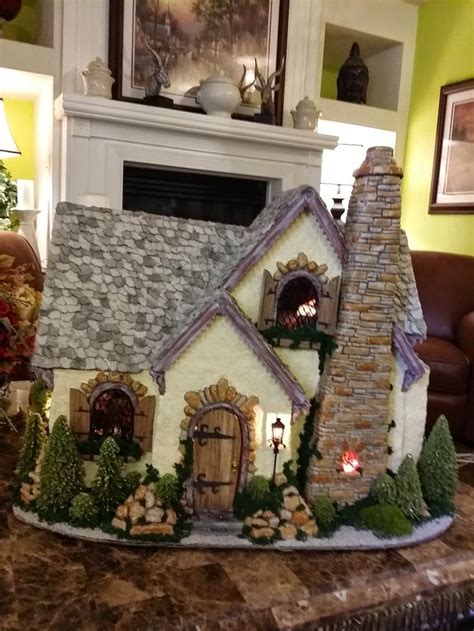How to make house from paper mache - Simple Craft Ideas