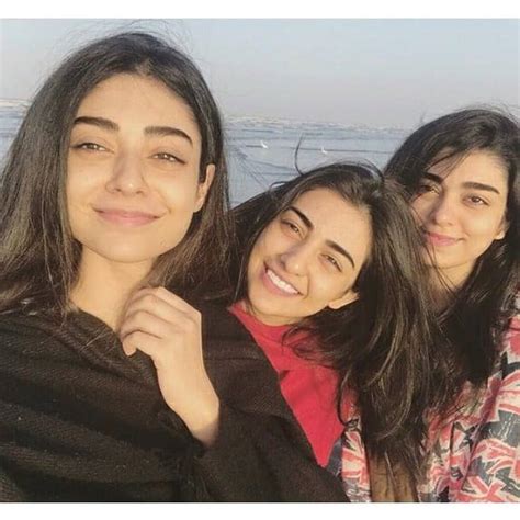 Sarah khan ‏ (full biography), height, weight, age, husband, & more. Sarah Khan ‏ (Full Biography), Height, Weight, Age ...