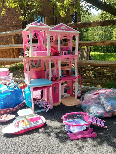 Everyone knows that skipper is the best. Best Barbie Dream House Plus Other Barbie Accessories for ...