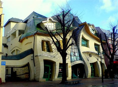 This is strangest architecture that i have ever seen. Cierra's Photojournalism Blog: Architecture Preview
