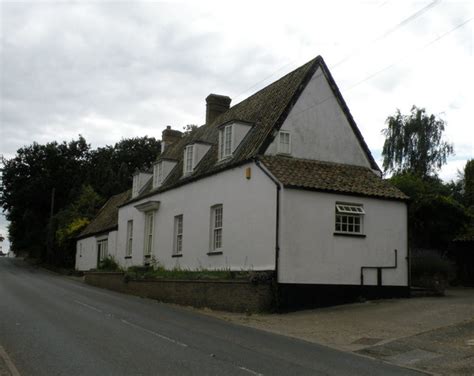 Vine House Station Road © Keith Edkins Cc By Sa20 Geograph