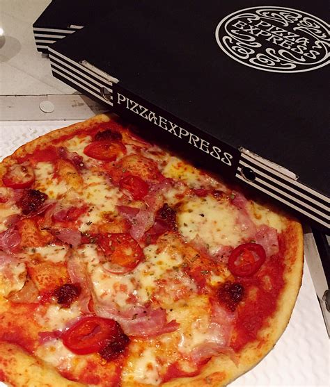 Ta strona używa ciasteczek (cookies), dzięki którym nasz serwis może działać lepiej. Etna Pizza with Pizza Express and Deliveroo ⋆ Pink Pear Bear