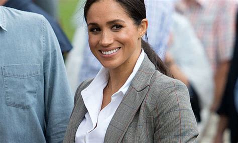 Herzogin Meghan: Outfit von Serena Williams | 1st-blue ...