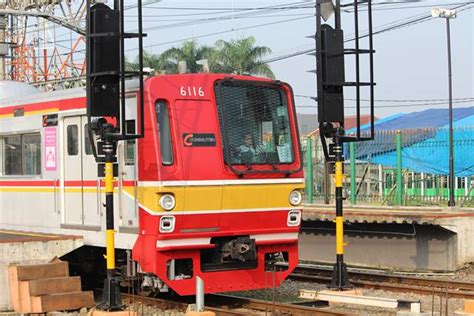 Maybe you would like to learn more about one of these? Jadwal Kereta Bandara Sudirman - Rectangle Circle