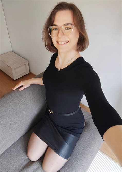 first time make up so i had to wear a nice dress how do i look r genderfluid