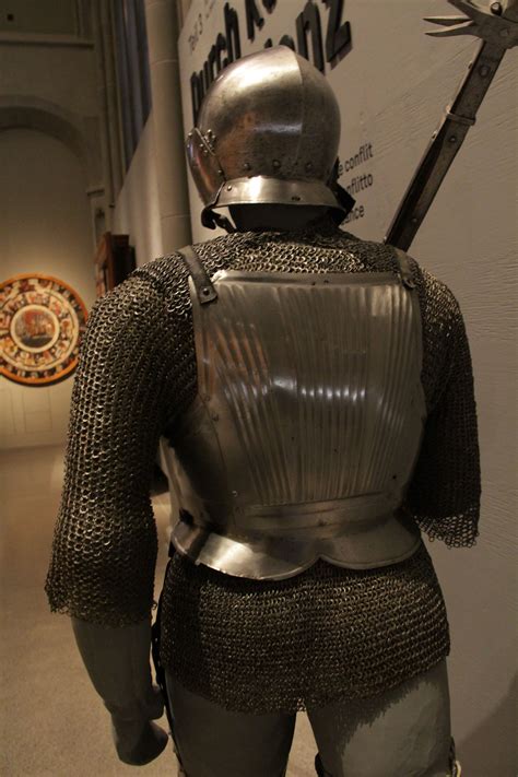 Rear View Of Foot Soldier Armour Ancient Armor Medieval Armor S Xvi
