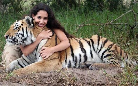 ребенок обнимает тигра 8 тыс изображений найдено в Яндекс Картинках