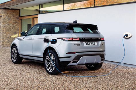 Next Gen Land Rover Discovery Sport And Evoque To Switch To