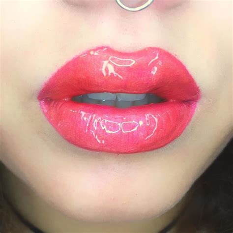 Best Bold Lip Colors To Wear Now Blurmark