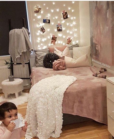 Pinterest eydeirrac aesthetic bedroom room room inspiration cr pinterest bedroom bedroomdecor bedroominspiration master bedroom wall paint design and bedroom decor ideas pinterest pinterest: @isabubs | Dorm room decor, Girl bedroom ...