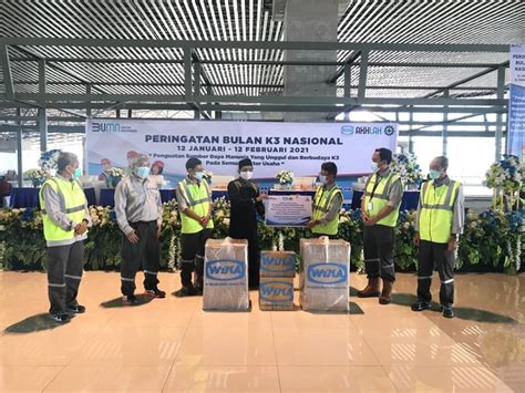 Indonesia′s leading integrated epc & investment company. Peringati Bulan K3 Nasional, WIKA Gelar Upacara hingga CSR