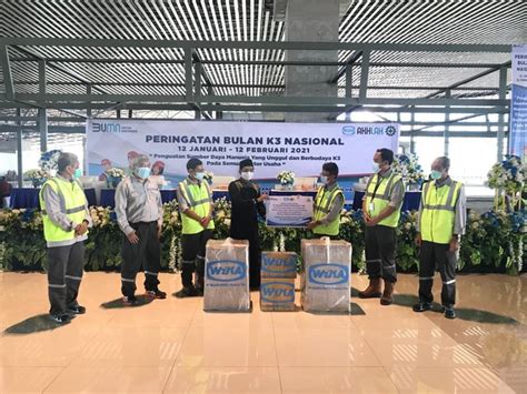 Pt wijaya karya, jakarta, indonesia. Peringati Bulan K3 Nasional, WIKA Gelar Upacara hingga CSR