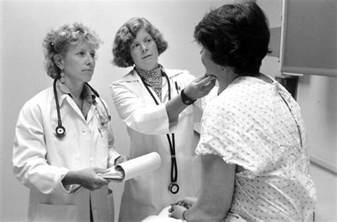 Doctors With Patient 1999 Item 100429 Fleets And Facilit Flickr