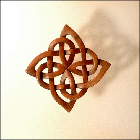 Ck 16 Celtic Knot Triquetra In Circle Celtic Viking And Lamp