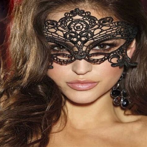 Hot Diaries Style Catwoman Mask Black Women Sexy Lace Cutout Eye Mask Party Masks For Masquerade