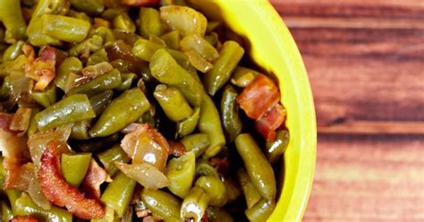 Mar 21, 2019 · the simplest, most delicious side dish recipe and the best way to eat green beans! Canned Green Beans with Bacon and Onion Recipes | Yummly