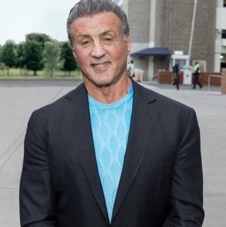 Jornal acusa Sylvester Stallone de abusar sexualmente de fã