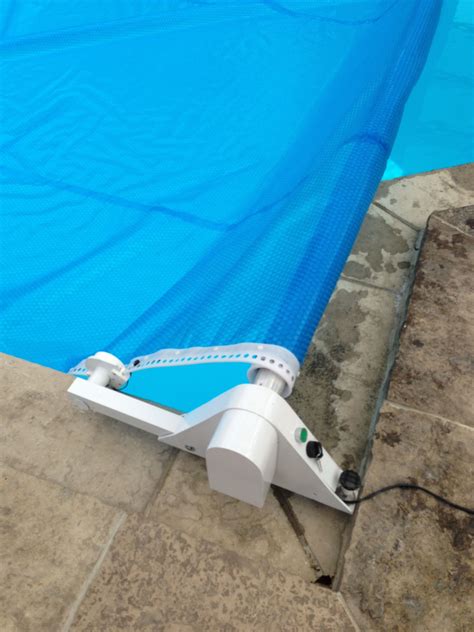Save Time And Energy With The Only Fully Automatic Swimming Pool Cover