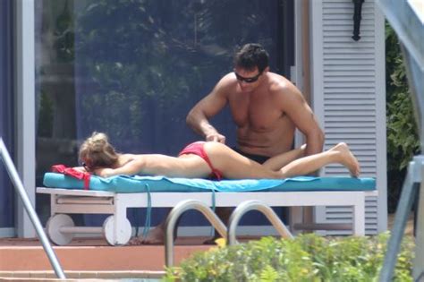 Thumbs Pro Toplessbeachcelebs Joanna Krupa Model Sunbathing