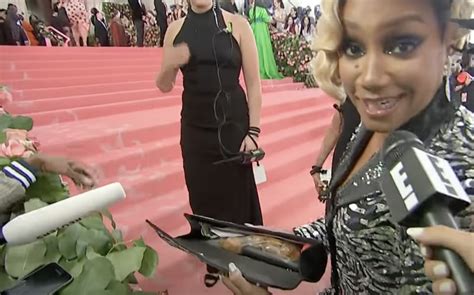 23 Embarrassing Red Carpet Moments That Will Make You Cringe So Bad