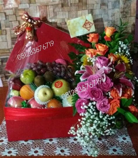 Parcel Buah Bunga Imlek Chinese New Year Call Wa