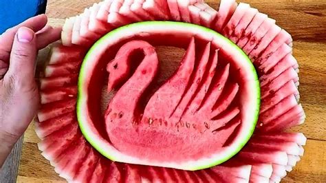 How To Carving A Watermelon Swan Fruit And Vegetable Carving Garnish