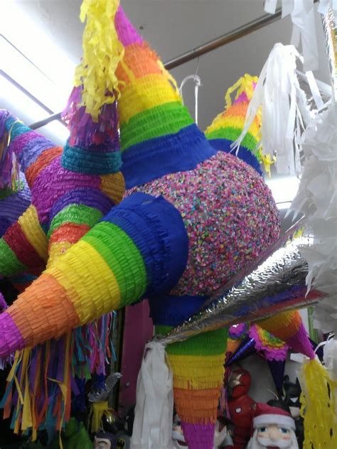 El mundo de adrí tv 65 views4 weeks ago. piñata de confetti | Piñatas originales navideñas, Piñatas ...