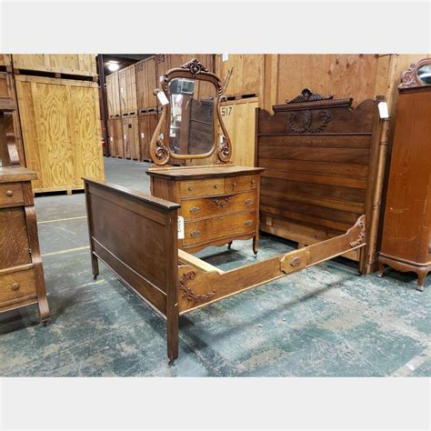 Vintage Oak Bed And Dresser Cws Asset Management And Sales