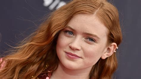 Stranger Things Star Sadie Sink Reveals Hair Skin And Makeup