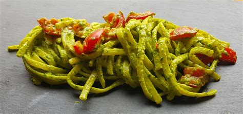 Gastronomia Piccinini Tagliolini Con Pesto Di Rucola E Pomodorini Confit