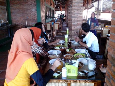 Daftar harga menu dan lokasi warung nenek… read more menu resto lombok ijo ponorogo : Lombok Idjo Semarang Setiabudi | Seputar Semarang