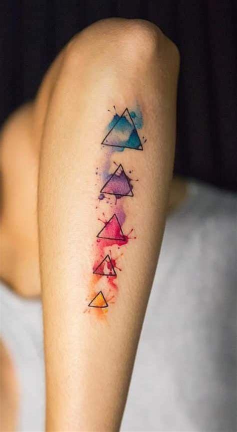 Tatuajes De Triangulos Chicas Tatuaje De Triangulo Tatuajes De