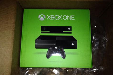 Xbox One Pre Orders Arrive Early For Some Reveal Game And Dashboard