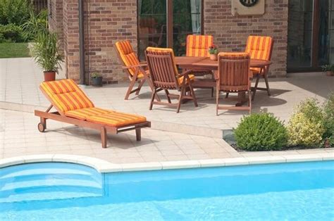Pool Deck Decorating Ideas | Pool Deck Ideas