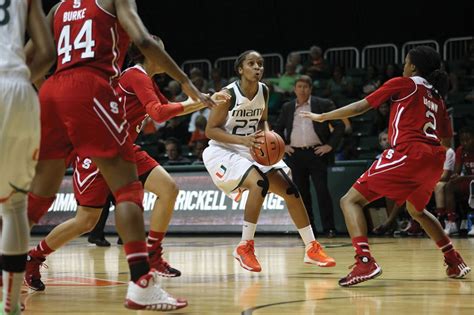 Canes Come Up Empty On Road Trip To Notre Dame Clemson The Miami