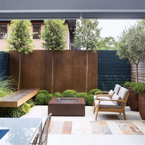 20 Chic Small Courtyard Garden Design Ideas For You