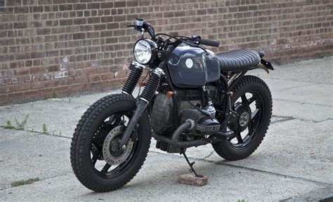 The first bobber first made an appearance in the united states in 1920. BMW R80RT Monolever Scrambler