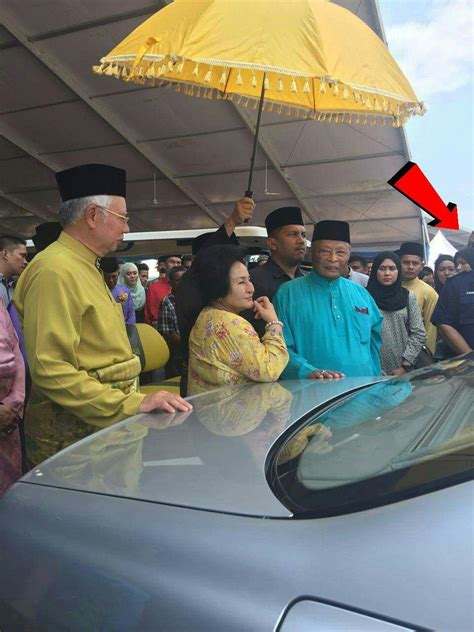 Maybe you would like to learn more about one of these? ISTANA PAHANG BAKAL BUAT LAPORAN POLIS EKORAN GAMBAR ...